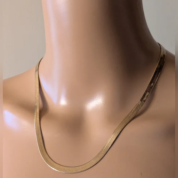Classic Vintage Gold Plated Herringbone Necklace - Picture 7 of 10